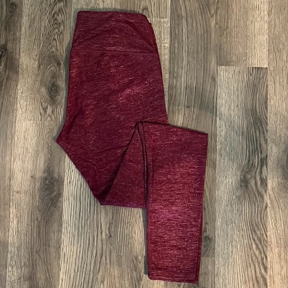 Athleta Quest Leggings in Heathered Burgundy Color Size XS